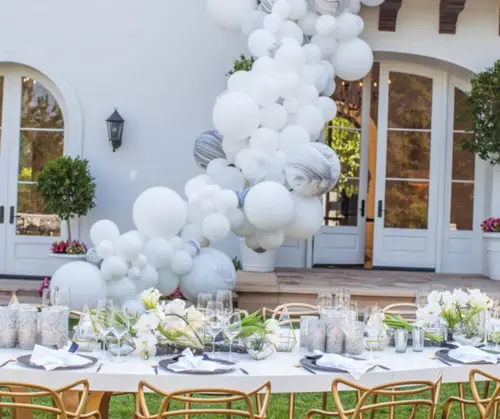 Balloon Biz background